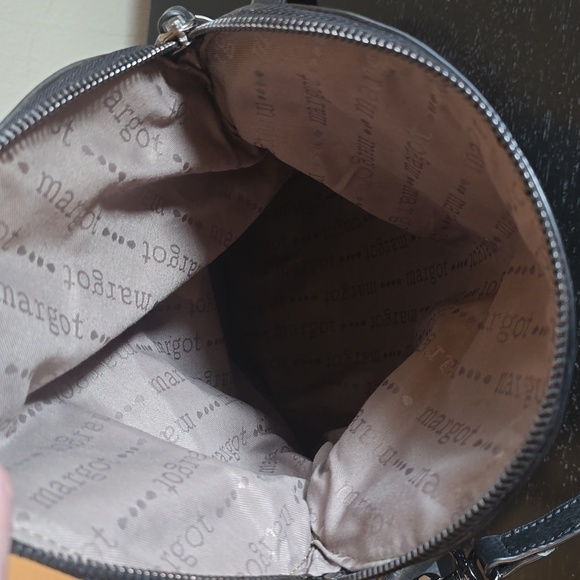 Margot New York Adelle Foldover Bag - Picture 9 of 10